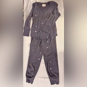 Victoria's Secret Gray Long Sleeve Multicolored Patterned Pajamas